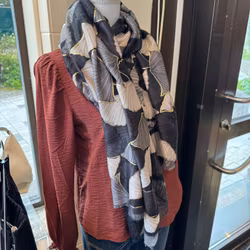 Scarf mönstrad svart