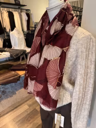 Scarf mönstrad vinröd