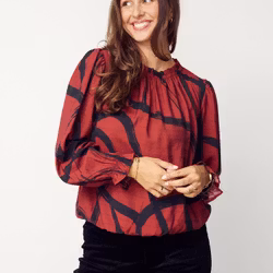 Tanna blus black on red
