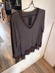 Långärmad topp m spets brun