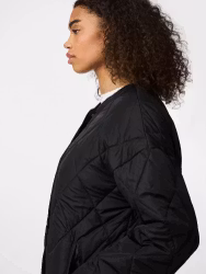 Stella quilted jacka svart