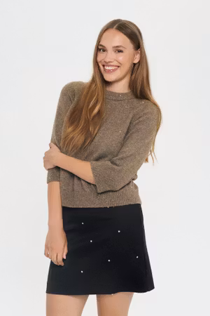 Nova stickad brun