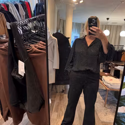 Skjortblus strass svart