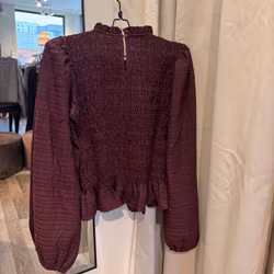 Amy smockblus vinröd