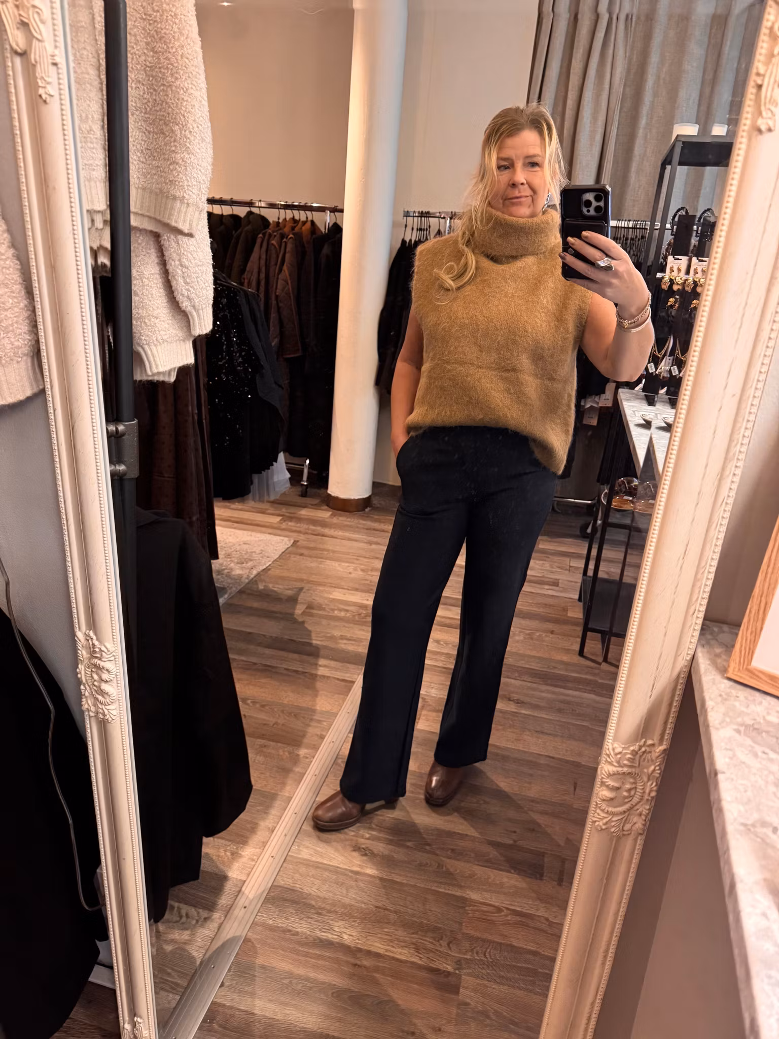 Stretchiga finbyxor rakt ben navy