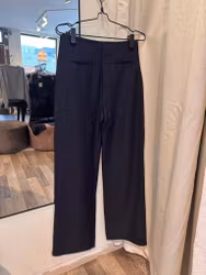 Stretchiga finbyxor rakt ben navy