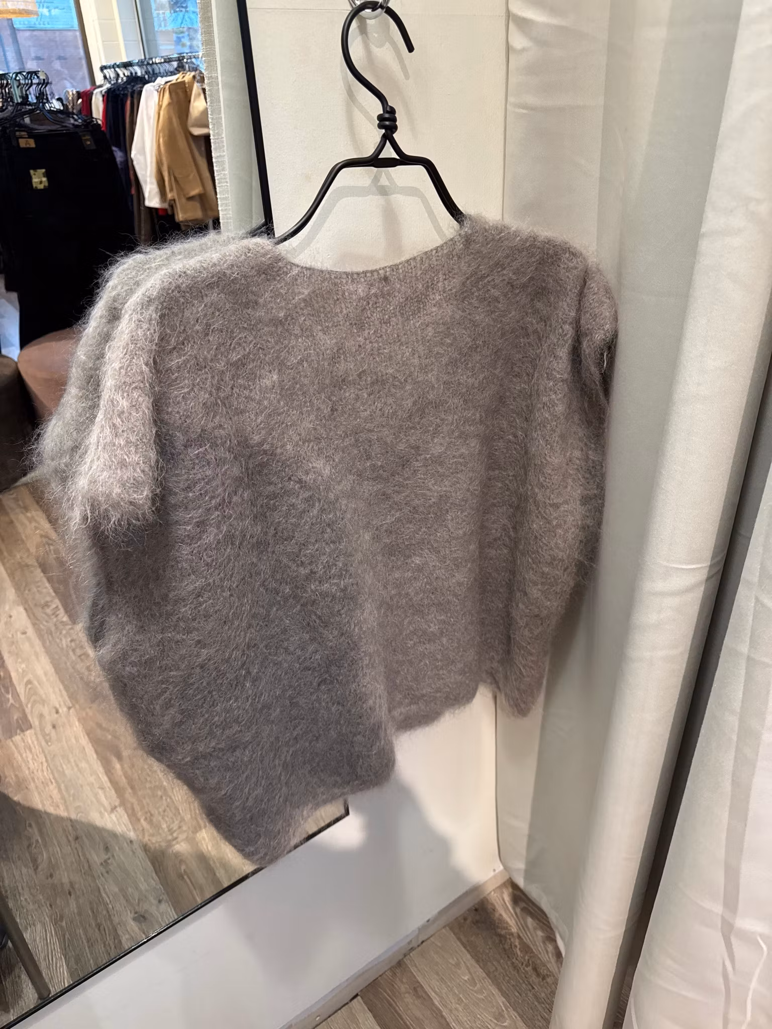 Bjoerk mohairväst nougat