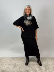 Celia stickad kjol svart