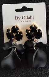 Bladörhänge crystal svart