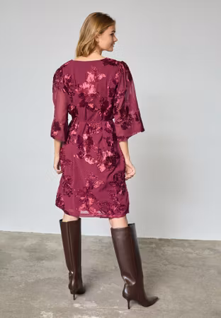 Emore klänning bordeaux