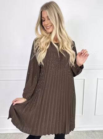 Plisserad klänning brun glittrig