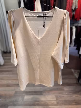 Sabina70 topp krämvit