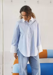 Frigga contrast shirt ljusblå/vit