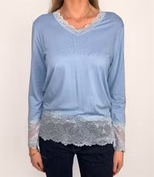 Långärmad topp m spets ljusblå