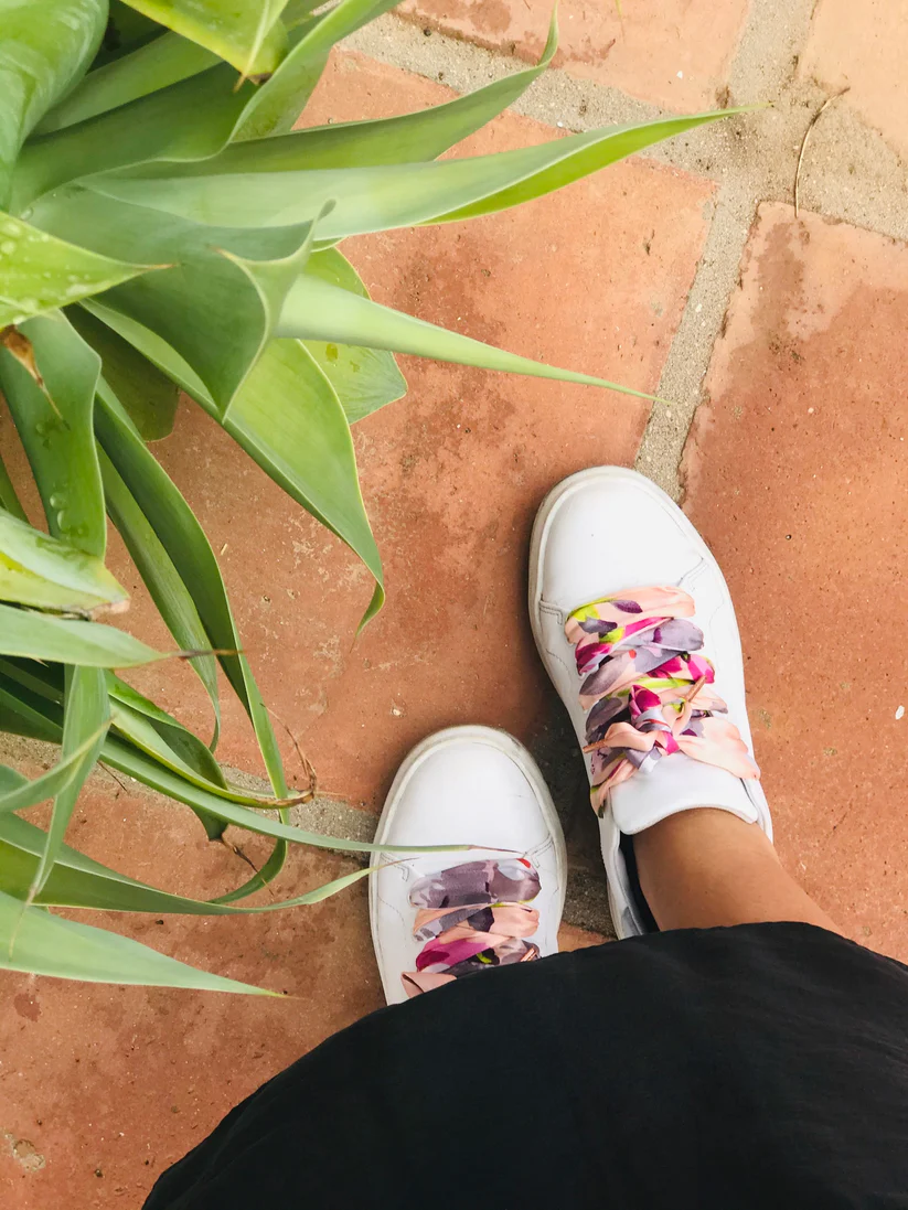 Flower scarf skosnören