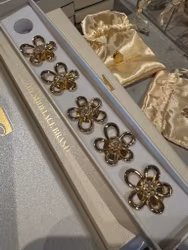 Knappsmycke guldig blomma 6-pack