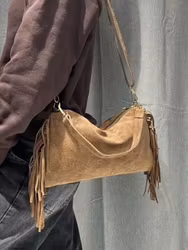 Mockaväska med fransar taupe