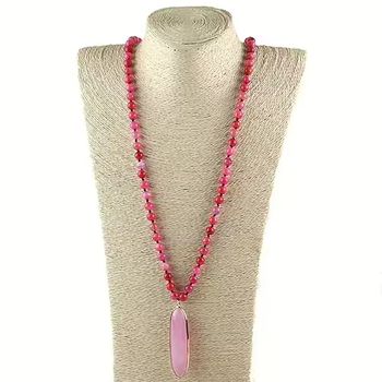 Långt pärlhalsband cerise/rosa