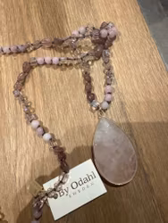 Långt pärlhalsband rosa/champange