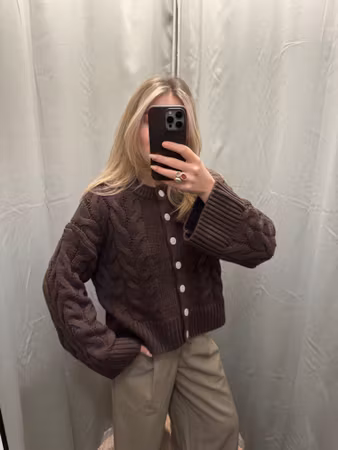 Svea kabelstickad kofta brun