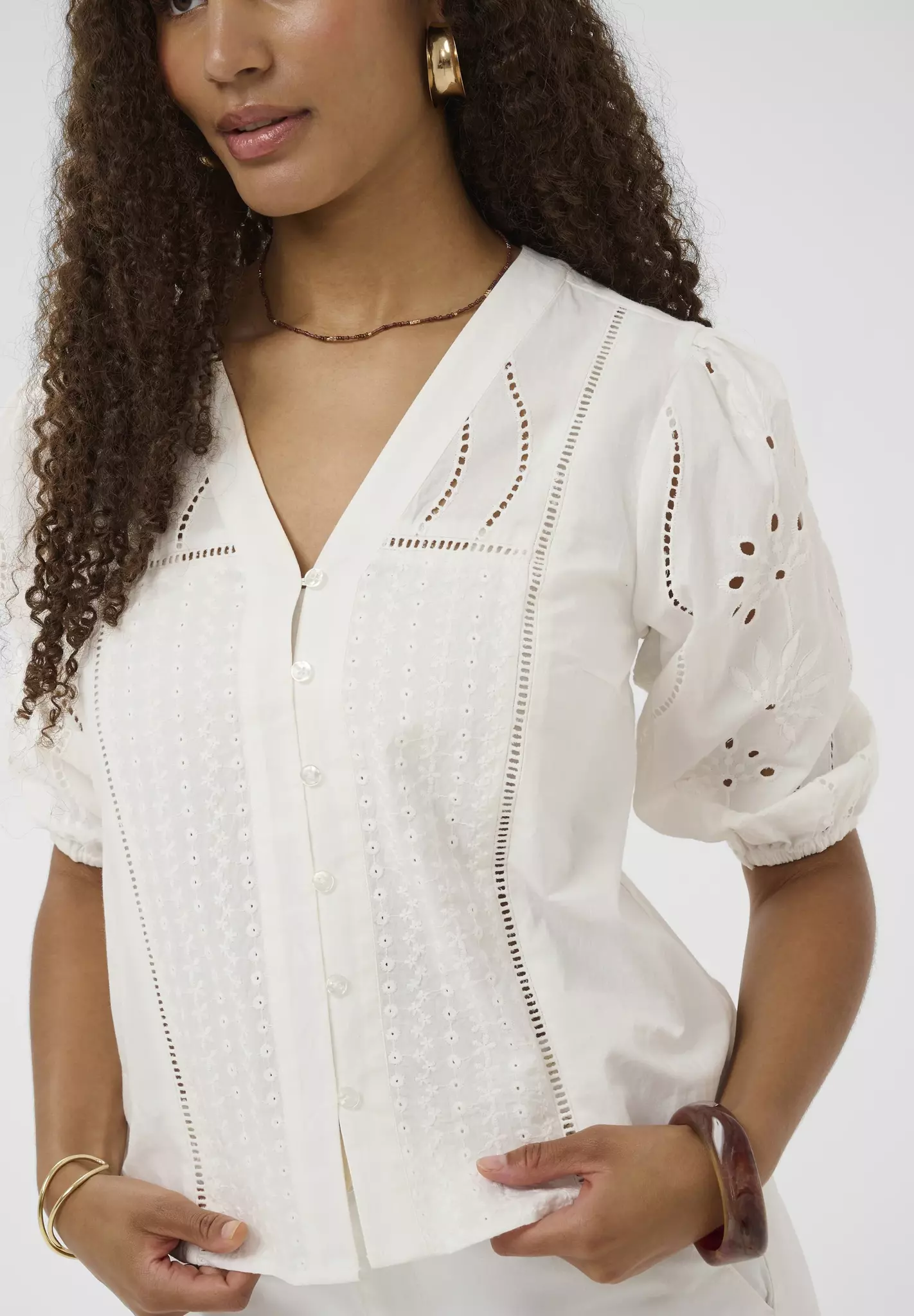 Signe blus snow white