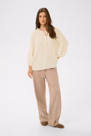 Oma blus whisper white