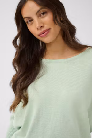 Mila r-neck pullover cameo green