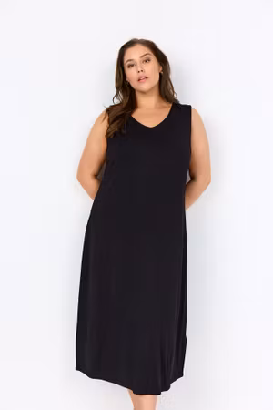 Stella 46 klänning svart