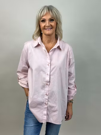 Della skjorta rosa