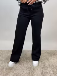 Isolde stretchbyxa rak svart