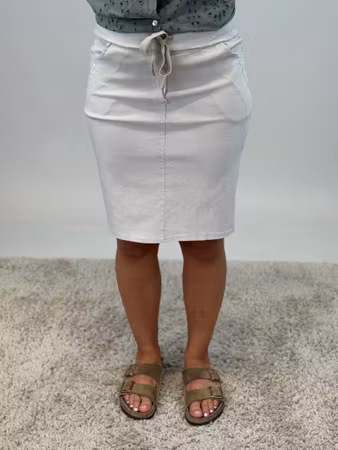 Pillan stretchkjol ljus beige