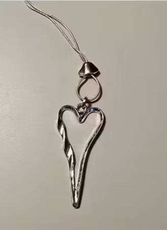 Twistat hjärta halsband silver