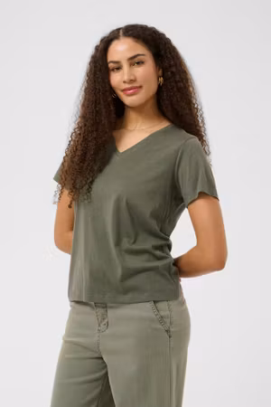 Naia t-shirt mulled basil