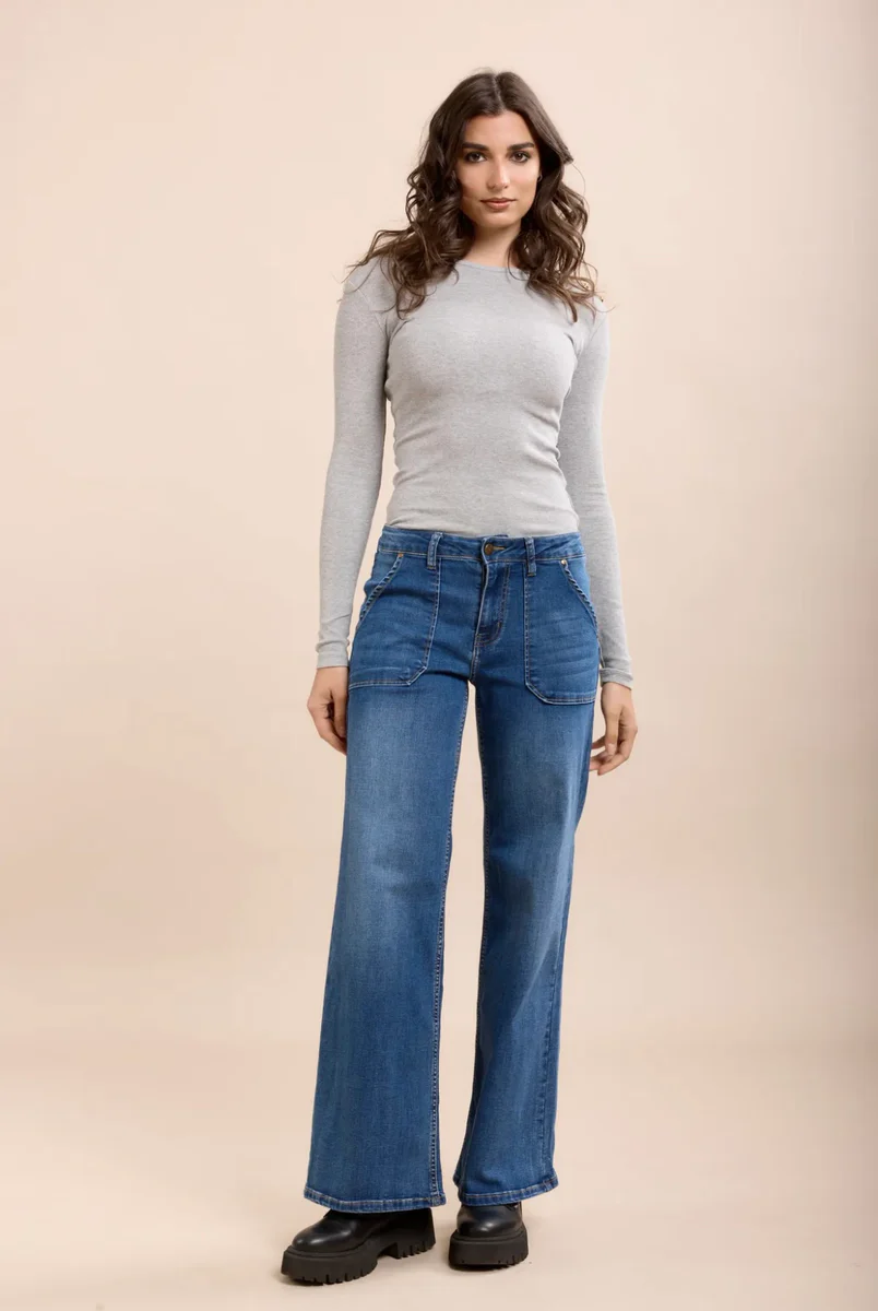 Toxic jeans raka mellanblå