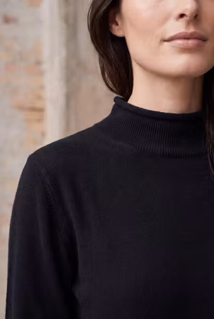 Frigga pullover svart