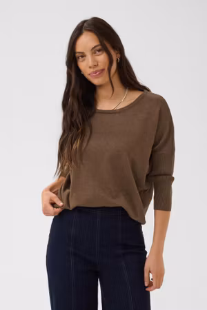 Mila r-neck pullover fondue fudge
