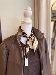 Silkesscarf 7east