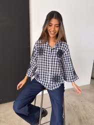 Emilia blus rutig marin