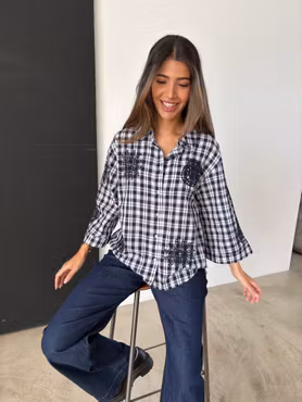 Emilia blus rutig marin