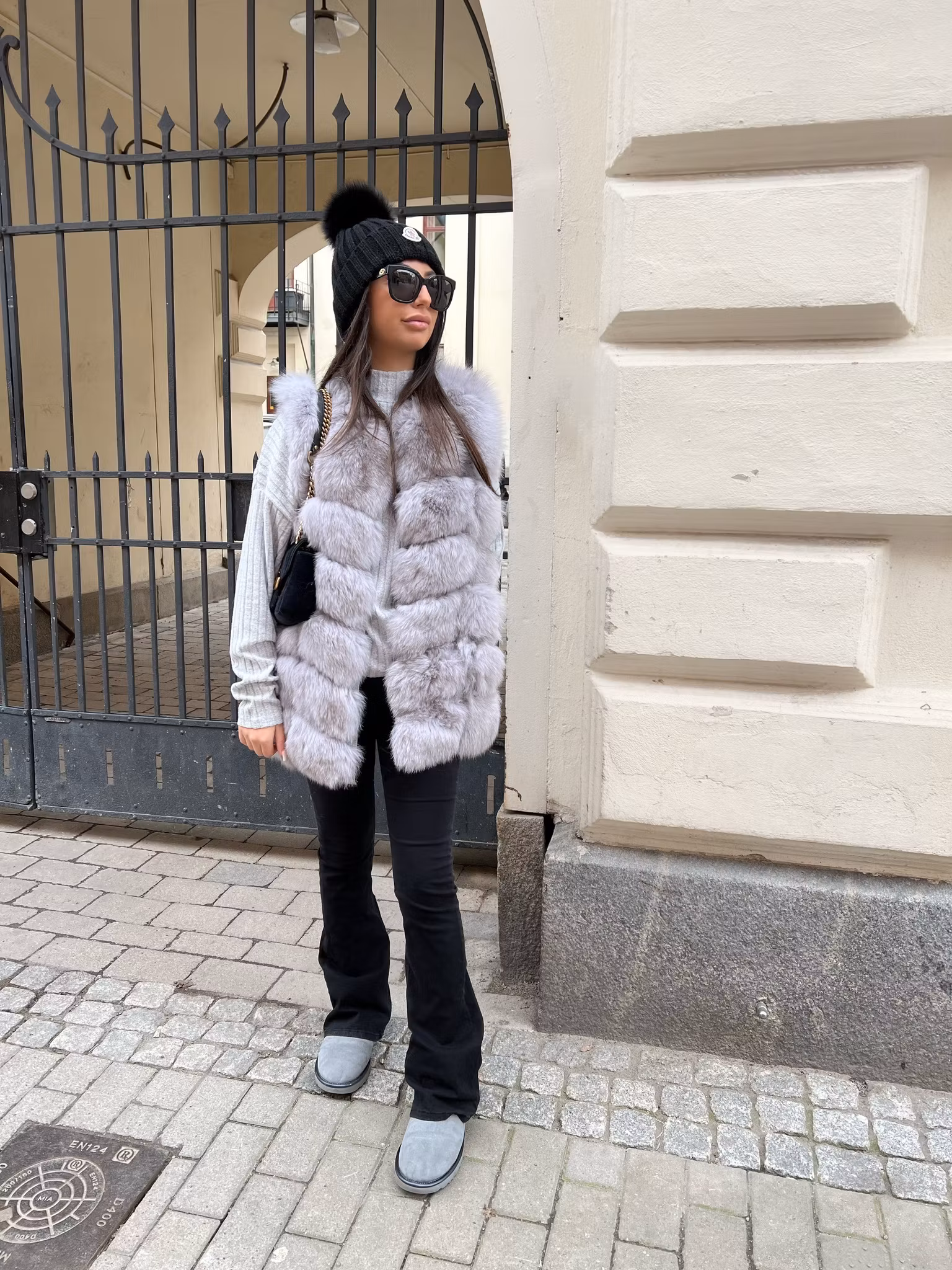 ELLIE VEST LIGHT GREY