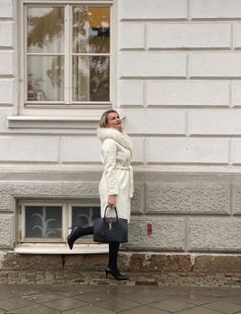 GIOVANNA COAT WHITE