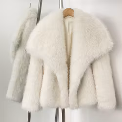 BROOKLYN FAKE FUR COAT WHITE