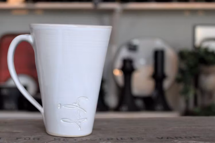 Hög kaffekopp - Vit
