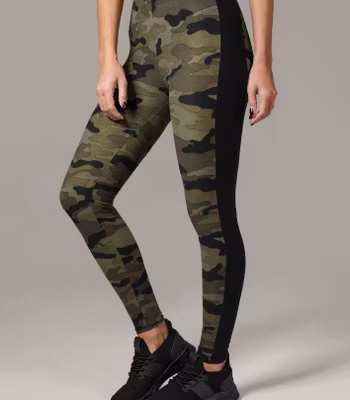 URBAN CLASSICS: Camo Stripe Leggings (wood camo/black)