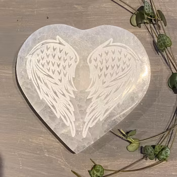 Selenitplatta Hjärta Vingar