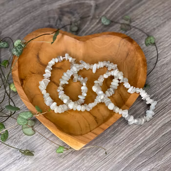 Regnbågsmånsten Chipsarmband