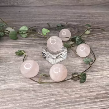 Rosenkvarts Miniklot