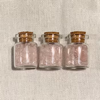 Miniflaska med kristaller