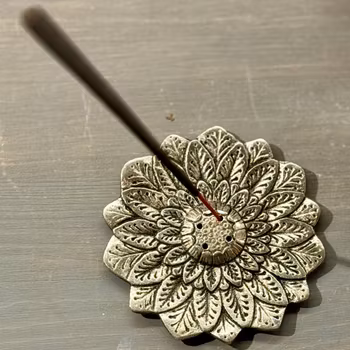 Lotus Rökeslehållare Metall