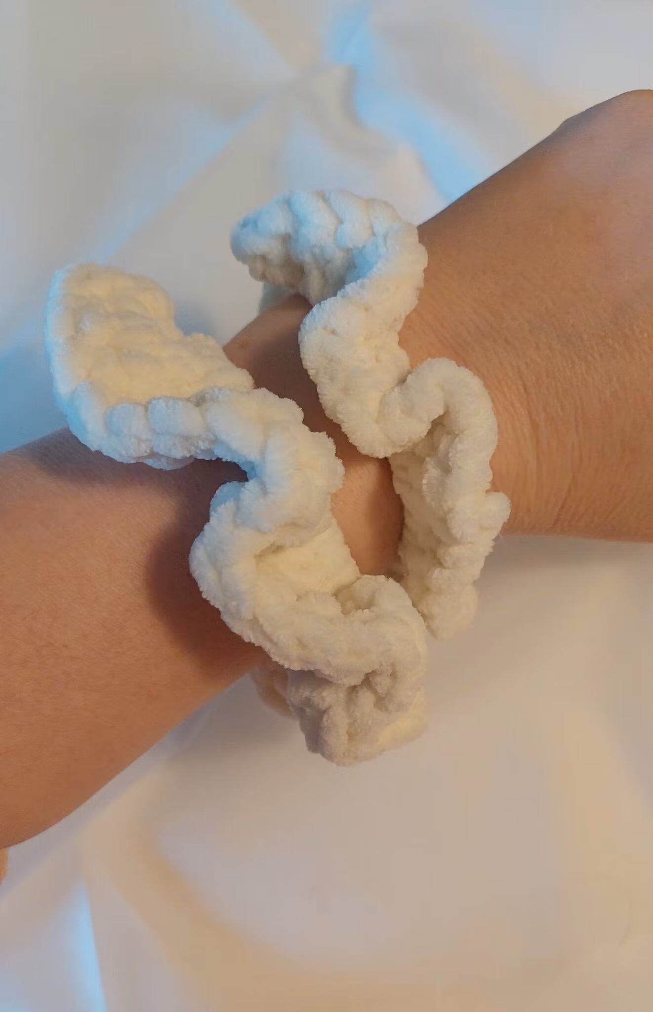 Virkad scrunchie